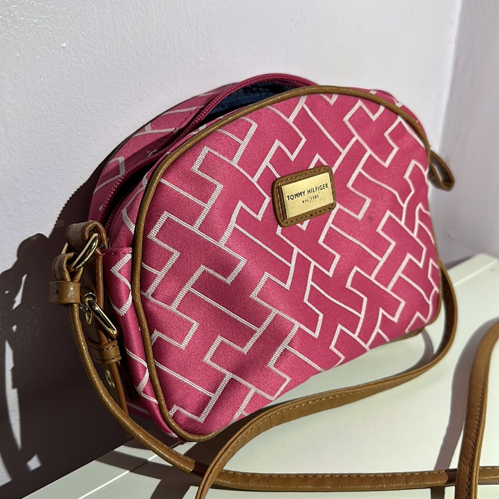 Tommy Hilfiger Crossbody bag